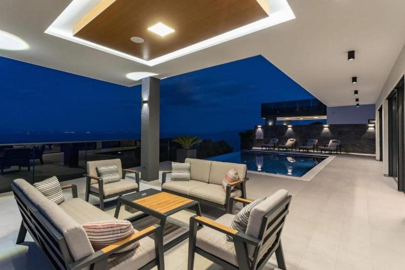 Villa Titanium - image 16