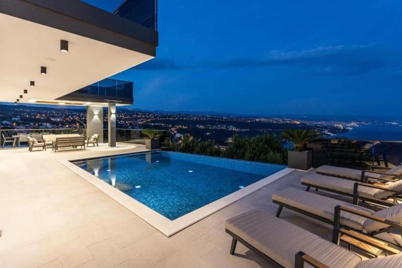 Villa Titanium - image 17