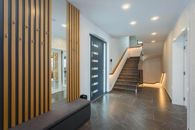 Villa Titanium - image 14