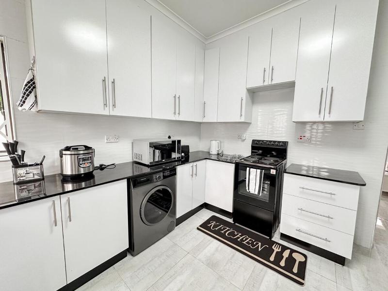 Emat Guesthouse 2 in Area 47 - image 15
