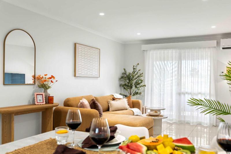 Golden Beach Getaway - Oaks Oasis Resort - image 1