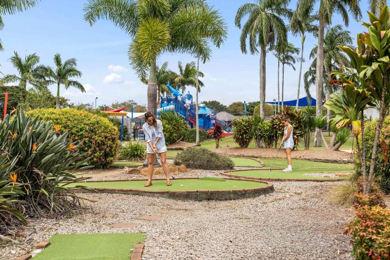 Golden Beach Getaway - Oaks Oasis Resort - image 35