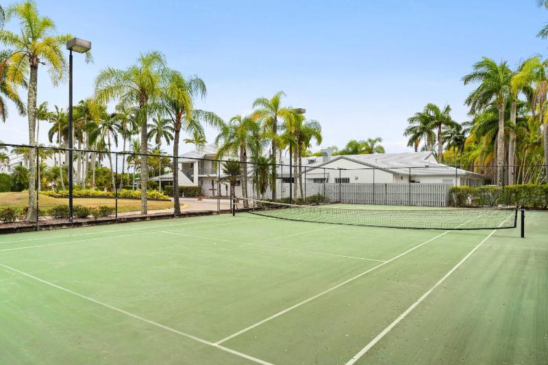 Golden Beach Getaway - Oaks Oasis Resort - image 27