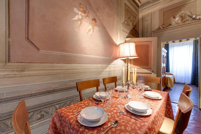 Deluxe Apartment image 4