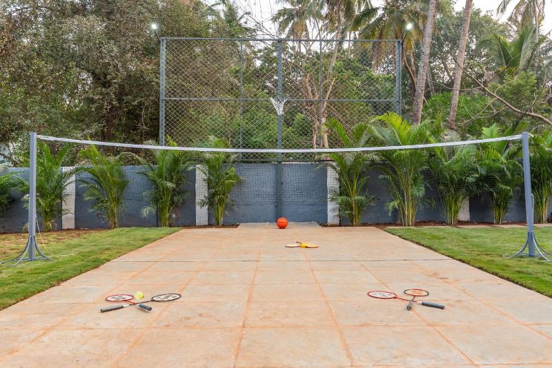 Villa Calangute Phase 6 - Private Luxury Villa in Goa with Pool & Jacuzzi - image 45