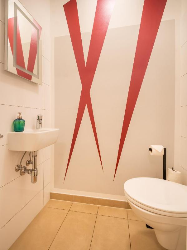 Studio with Kitchen near Naschmarkt - Karlskirche & Metro U4 - image 13
