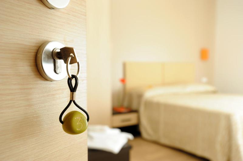 Comfort Triple Room image 2