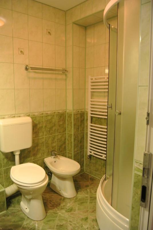 King Room with Mountain View image 3