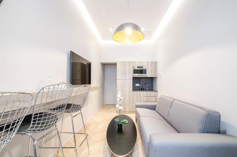 Apartment image 3