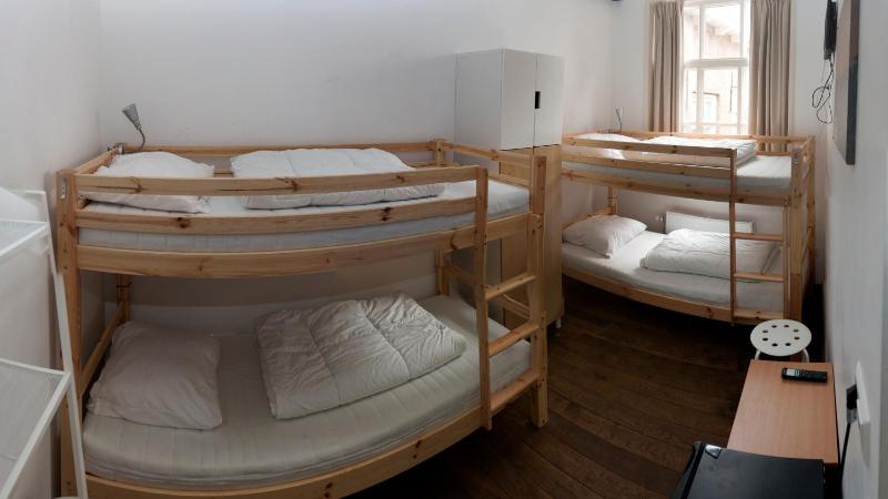 Bed in 6-Bed Dormitory Room image 1