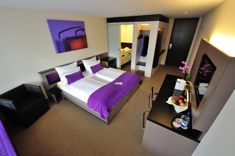 Comfort Plus Double Room with Balcony image 4