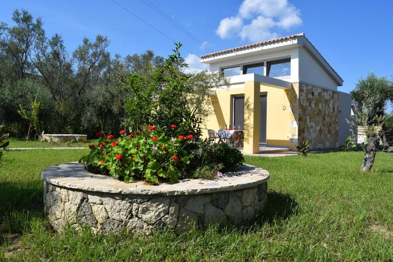Helios Luxury Villa image 3