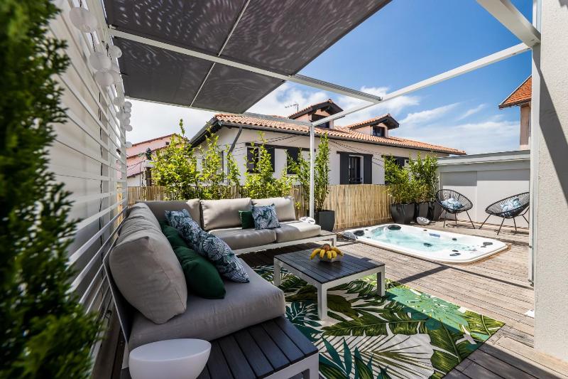 BLOOMY - Villa Biarritz - image 11