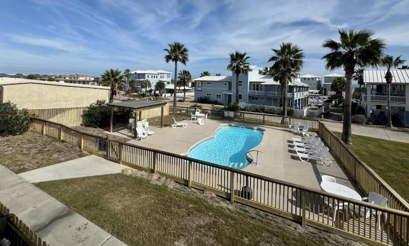Sunrise Villa 204 Close to Beach - image 23