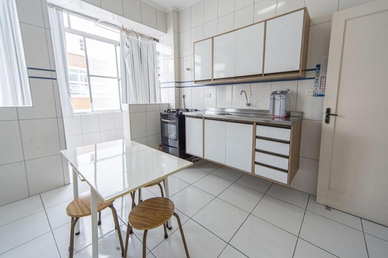 Apartamento com Ar Condicionado a 100 m da Praia - image 28