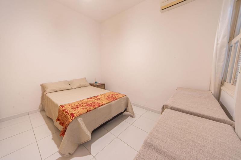 Apartamento com Ar Condicionado a 100 m da Praia - image 20