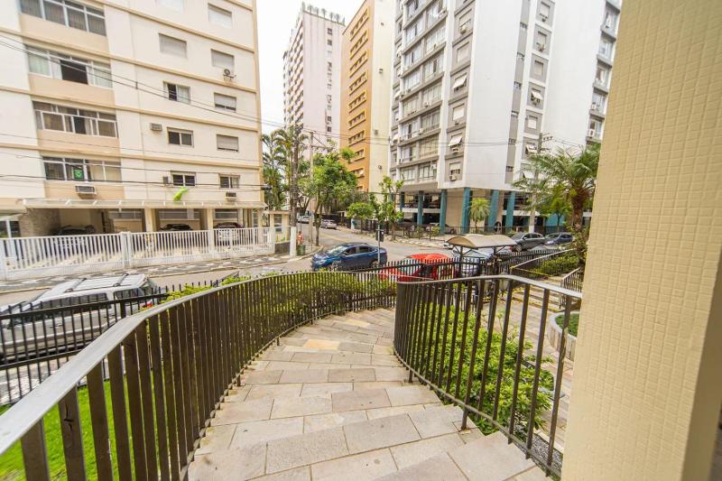 Apartamento com Ar Condicionado a 100 m da Praia - image 33