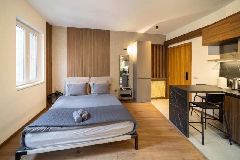 Old Town Suites - image 6