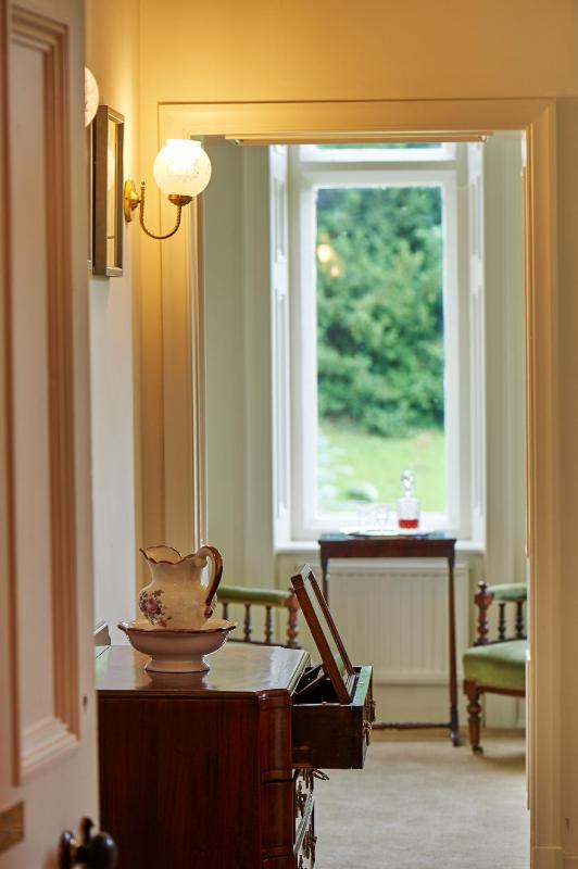 Turret Room image 4