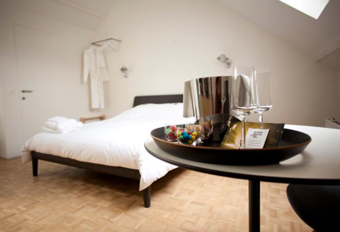 Standard Double Room with Shower image 4