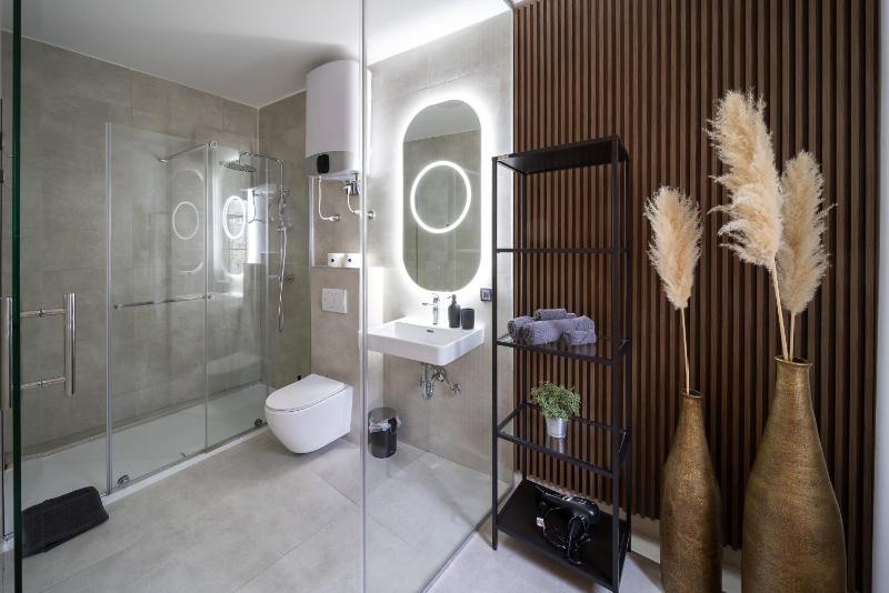Old Town Suites - image 5