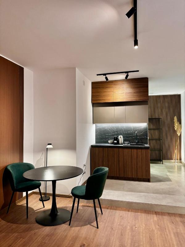 Old Town Suites - image 12