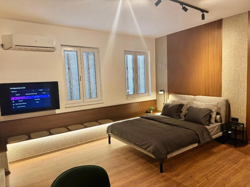Old Town Suites - image 2