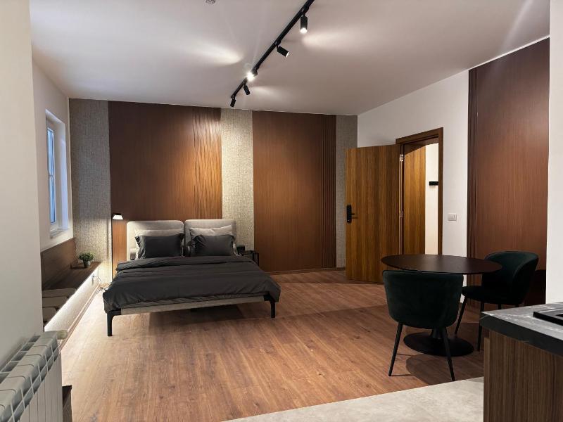 Old Town Suites - image 4