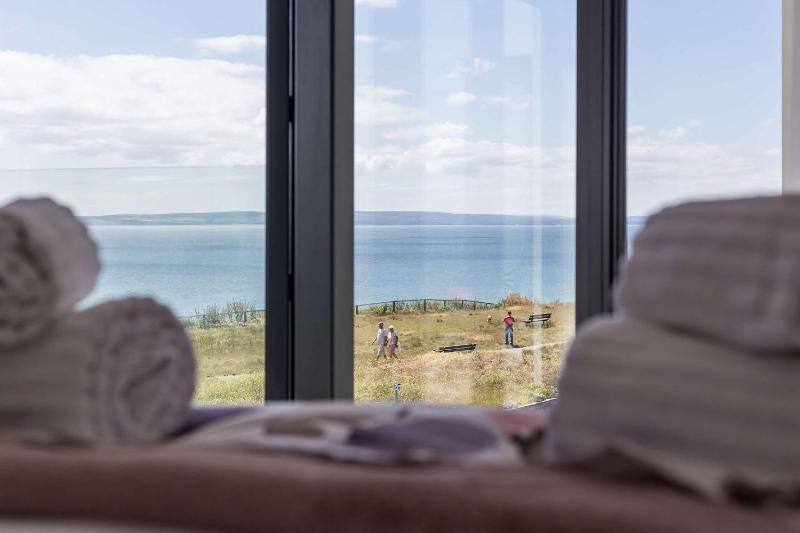 Beachcliff - On the Seafront with Two Balconies - image 12