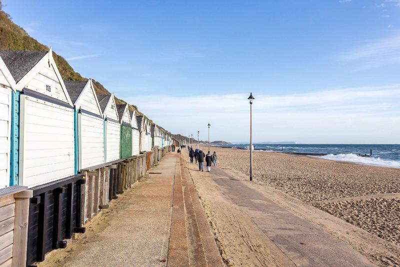 Beachcliff - On the Seafront with Two Balconies - image 44