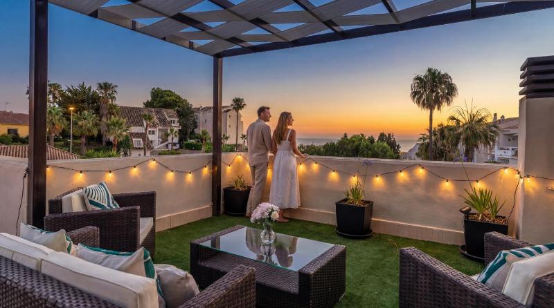 VACATION MARBELLA I Villa Riviera Del Sol Private Pool Jacuzzi Sauna Gym Cinema Billiard Walking Distance to the Beach - image 2