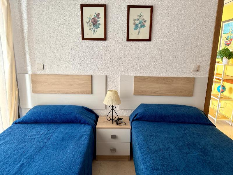 Spacious 2-bedroom & 2-bathroom Apartment at Gemelos 2 - image 8