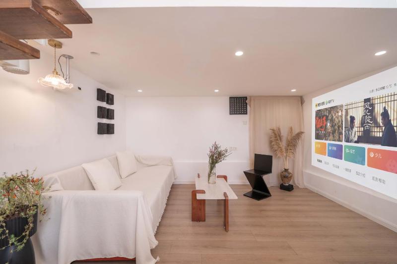 Youke homestay South Shanxi Road 3bed - image 15