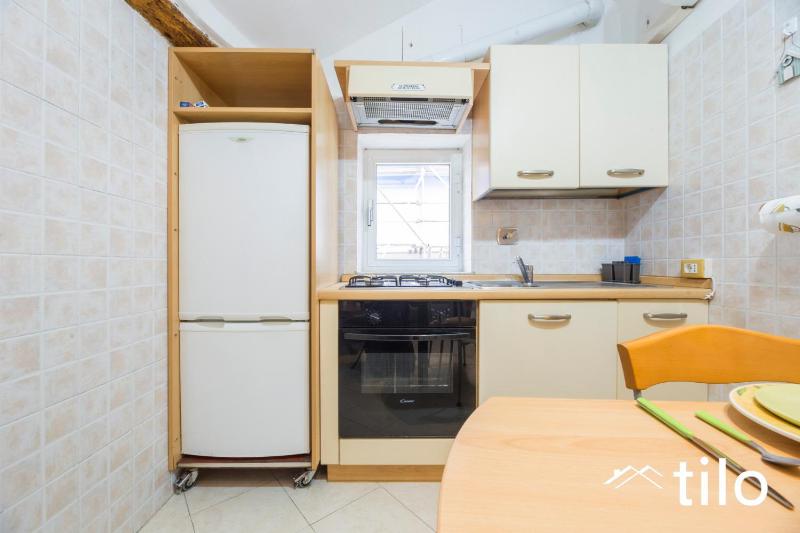 Beach 4M|1BR| A/C| Wi Fi by Tilo - image 9
