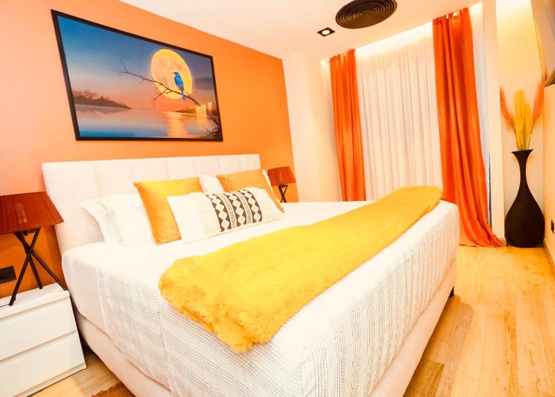 The Diamond In City by Vista Views-1 bed room - image 7