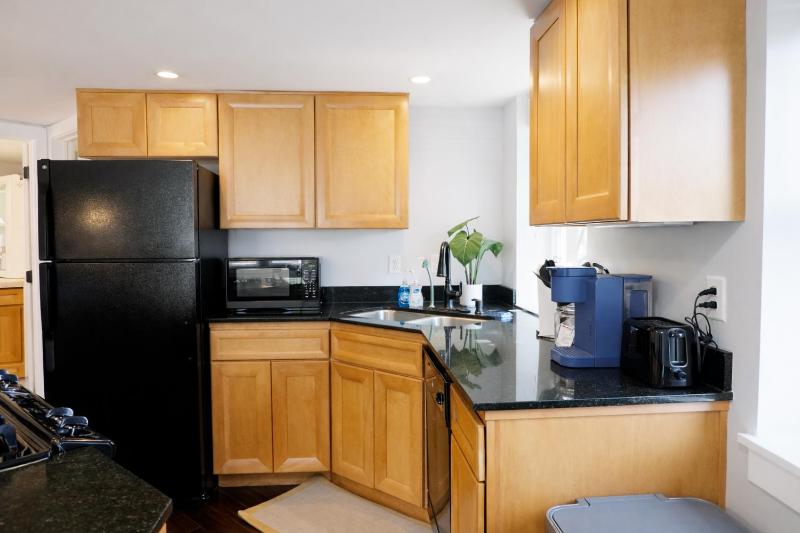 Stylish 1-Bedroom Stay Near Downtown SLC - image 12