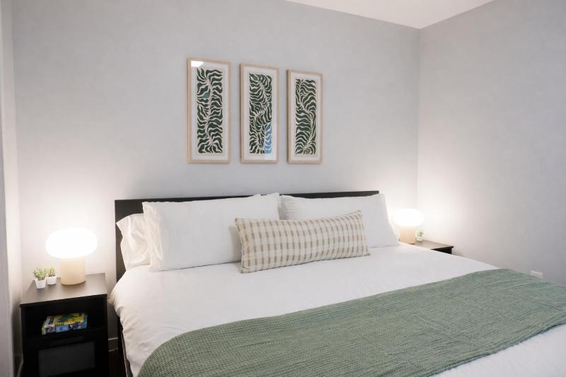 Stylish 1-Bedroom Stay Near Downtown SLC - image 2