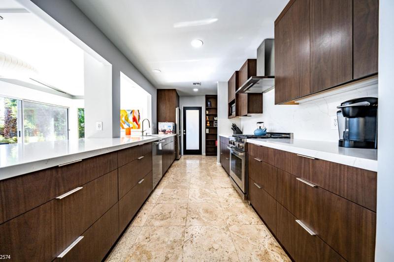 Sunny Lands Vacation Home - image 19