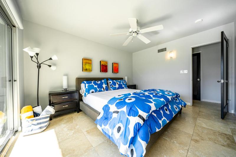 Sunny Lands Vacation Home - image 16