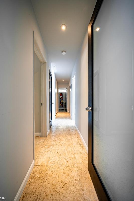 Sunny Lands Vacation Home - image 13