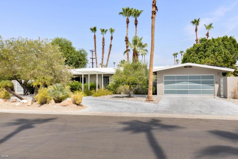 Sunny Lands Vacation Home - image 45