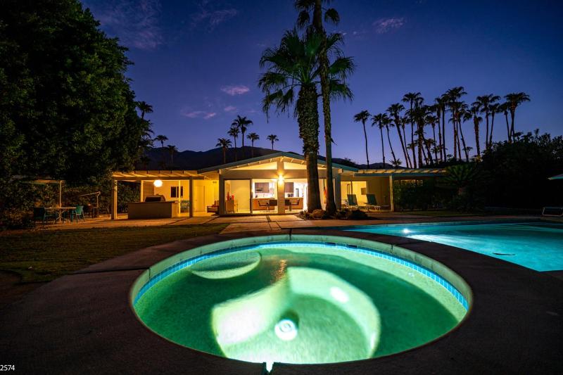 Sunny Lands Vacation Home - image 39