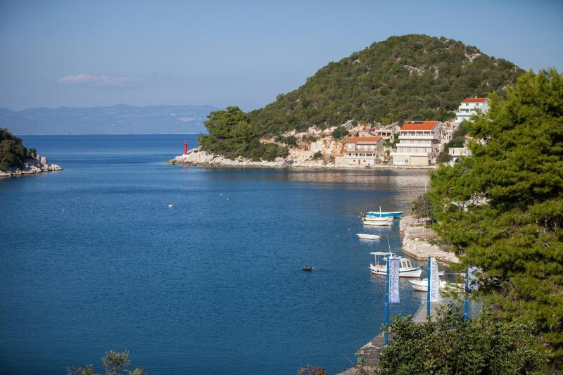 Studio Apartment with Sea View image 2