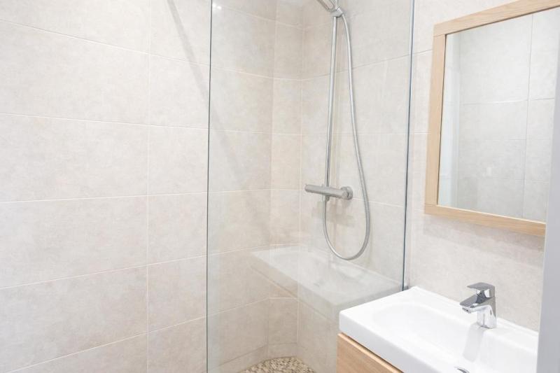 Cozystay 1825 Luxury Duplex on Rue dAntibes - image 10