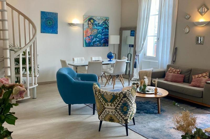 Cozystay 1825 Luxury Duplex on Rue dAntibes - image 4