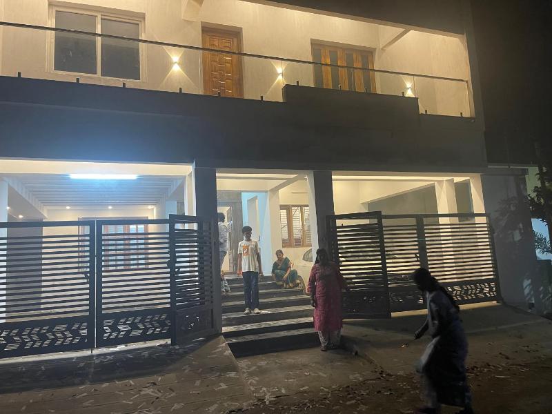 Santhosh Villa Near Langval Mall - image 9
