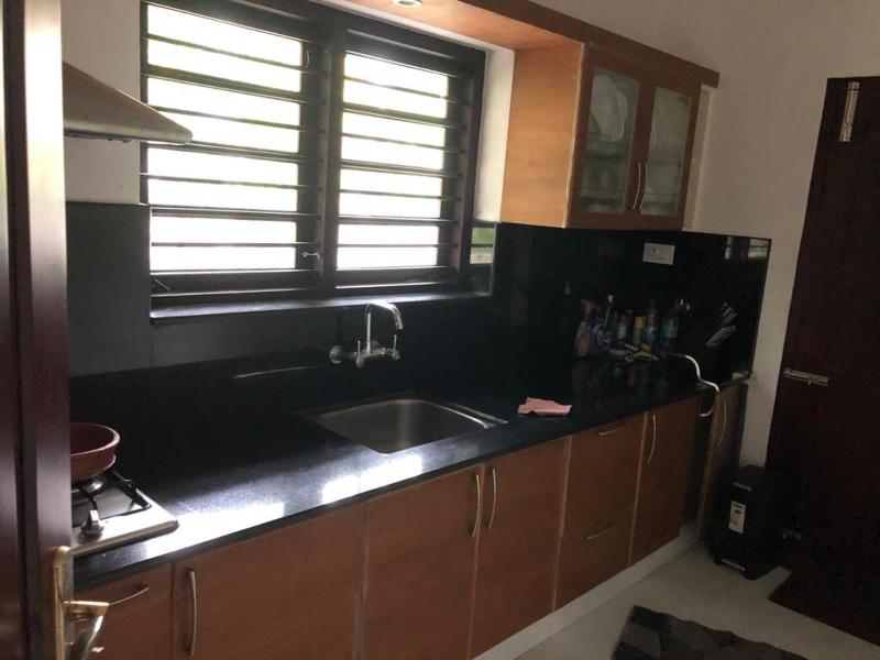 Posh Villa in TVM  Kowdiar please contact host before booking - image 4
