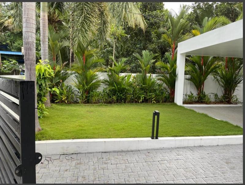 Posh Villa in TVM  Kowdiar please contact host before booking - image 3