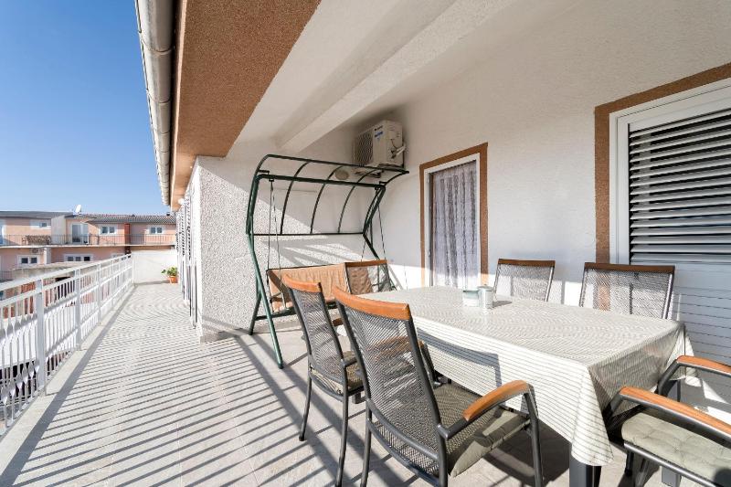 Apartments Skriveni Dvori - image 36