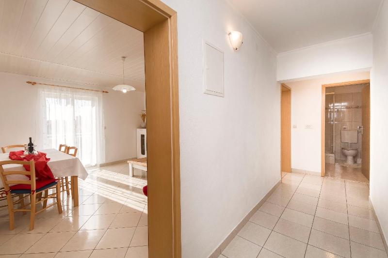 Apartments Skriveni Dvori - image 30